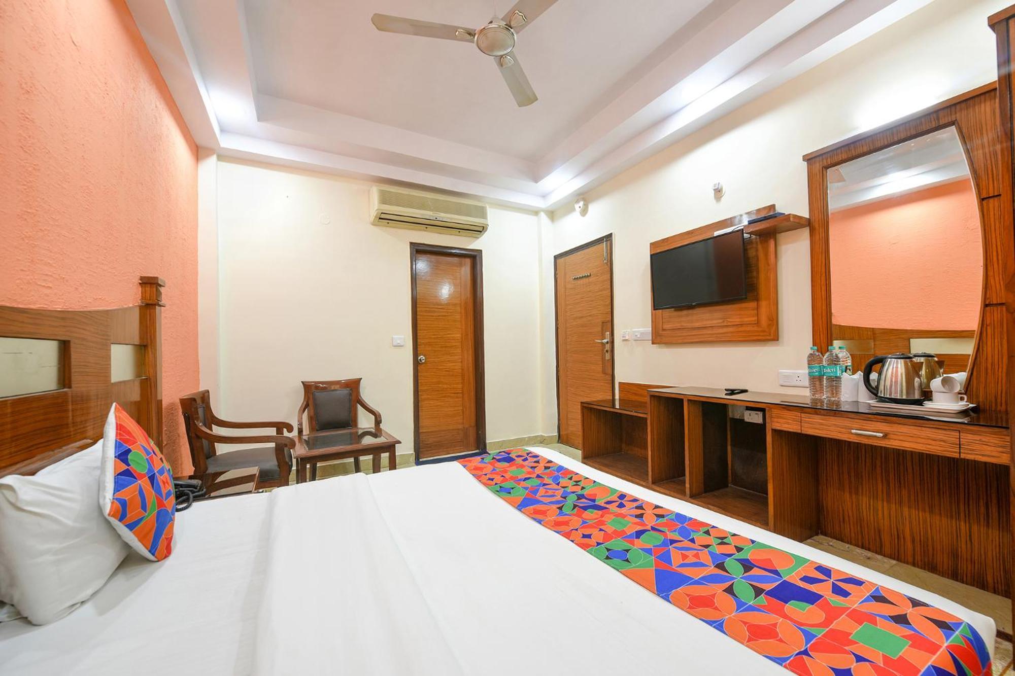 Fabhotel Jaggi Palace Karol Bagh Dillí Exteriér fotografie